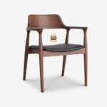 kursi hiroshima, kursi kayu minimalis, kursi cafe aesthetic, kursi japandi, kursi makan kayu, kursi ergonomis, kursi kayu premium, furniture minimalis jepang, kursi ruang makan elegan,